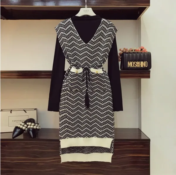 2018 New Fashion Autumn Women's Long Sleeve Basic Shirt + V-neck Geometric Pattern Knitting Vest Dress Two Piece Dress Set
2018 New Fashion Autumn Women's Long Sleeve Basic Shirt + V-neck Geometric Pattern Knitting Vest Dress Two Piece Dress Set