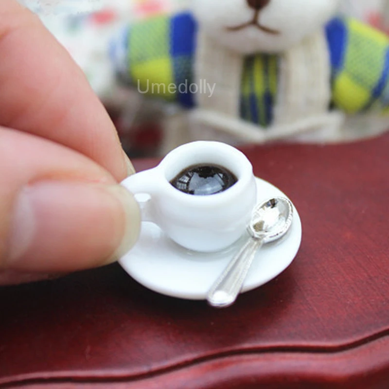 1 Set Mini Coffee Cup + Spoon for 1/6 Blyth Barbies Doll 1/12 Dollhouse Miniature Furniture Decoration Accessories Toy
1 Set Mini Coffee Cup + Spoon for 1/6 Blyth Barbies Doll 1/12 Dollhouse Miniature Furniture Decoration Accessories Toy