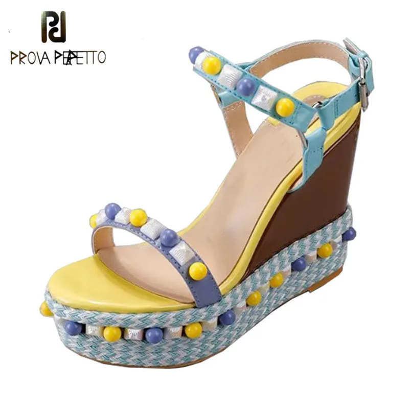 Prova perfetto Summer Colorful Rivet Platform Sandals Women High Wedges Ankle Strap String Bead Mixed Color Sandalias De Mujer
Prova perfetto Summer Colorful Rivet Platform Sandals Women High Wedges Ankle Strap String Bead Mixed Color Sandalias De Mujer