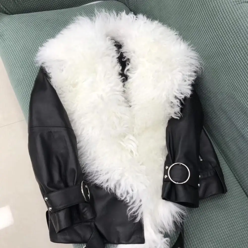Genuine real leather jacket women gothic Mongolia Sheep Fur collar high quality winter coat women Motorcycle Biker Jacket Female
Genuine real leather jacket women gothic Mongolia Sheep Fur collar high quality winter coat women Motorcycle Biker Jacket Female