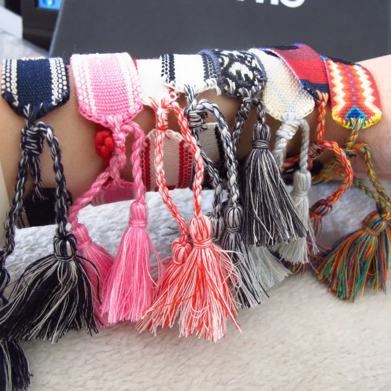 2019 Latest bohe Cotton woven Letter Embroidery tassel bangle Lace-up Bracelet Adjustable sport casual jewelry for women or men
2019 Latest bohe Cotton woven Letter Embroidery tassel bangle Lace-up Bracelet Adjustable sport casual jewelry for women or men