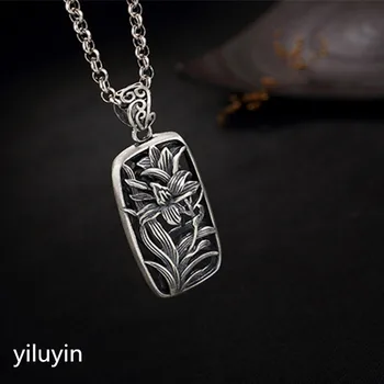 KJJEAXCMY Fine jewelry S990, hollowed out, clover flowers, riches and fringes, pure silver Thai silver sweater chain pendant
KJJEAXCMY Fine jewelry S990, hollowed out, clover flowers, riches and fringes, pure silver Thai silver sweater chain pendant