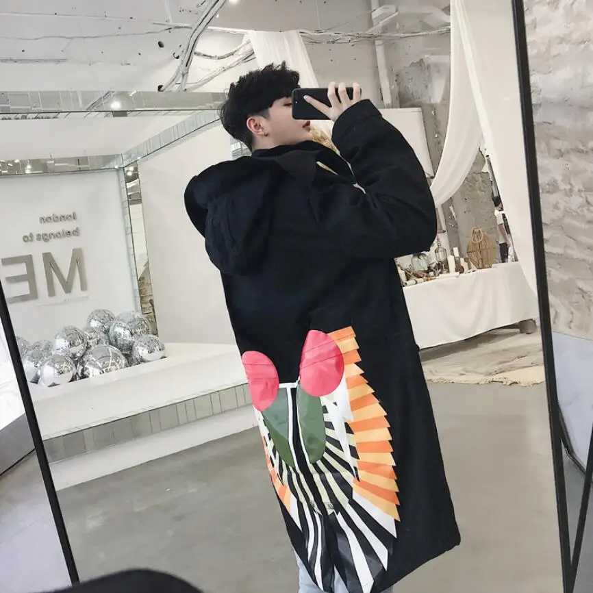 M-XXL Autumn And Winter 2021 Design New Tide Printing Trench Jacket Men's Long Windbreaker Trend Men Youth Hooded Jackets Coat
M-XXL Autumn And Winter 2021 Design New Tide Printing Trench Jacket Men's Long Windbreaker Trend Men Youth Hooded Jackets Coat