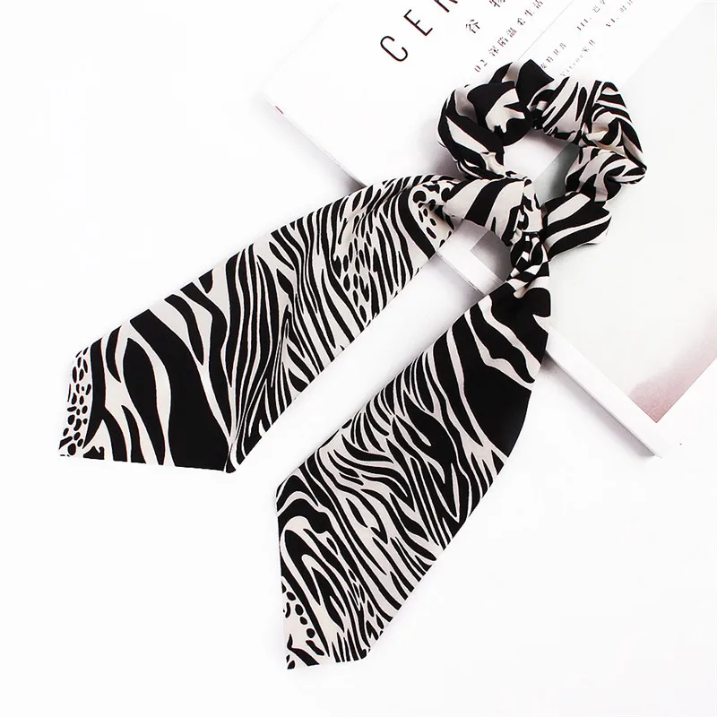 Vintage Hair Accessories Scrunchie Leopard Printed Women Striped Hair Ties Elastic Bow Headband Ponytail Holder Hair Ornaments
Vintage Hair Accessories Scrunchie Leopard Printed Women Striped Hair Ties Elastic Bow Headband Ponytail Holder Hair Ornaments