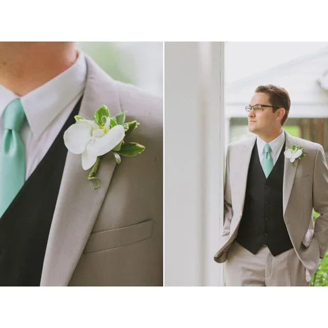 Classic Smoking Men Suit Wedding Blazer With Pants Casual Style Black Vest Prom Party Grooms Tuxedo (Jacket+Pants+Vest+Tie)
Classic Smoking Men Suit Wedding Blazer With Pants Casual Style Black Vest Prom Party Grooms Tuxedo (Jacket+Pants+Vest+Tie)