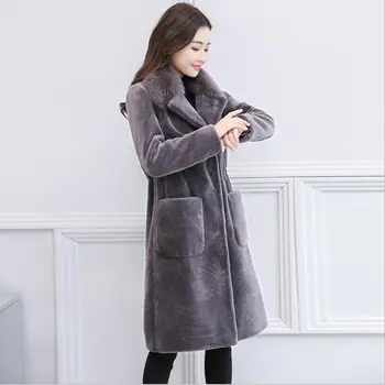 Simple sheep shearing coat female fox fur collar 2018 winter large size fashion casual temperament fur coat
Simple sheep shearing coat female fox fur collar 2018 winter large size fashion casual temperament fur coat