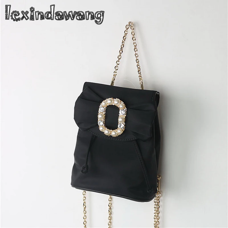 Diamonds Rhinestone Bow Lady Sweet Purses Mini Small Fashion Party Handbags Drawstring Bucket Nylon Shoulder Bags Pearl Pochette
Diamonds Rhinestone Bow Lady Sweet Purses Mini Small Fashion Party Handbags Drawstring Bucket Nylon Shoulder Bags Pearl Pochette