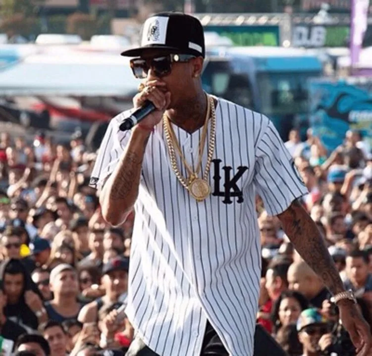 New Summer Style Mens T shirts Fashion 2019 Streetwear Hip Hop baseball jersey striped shirt Men Clothes tyga M-XXL
New Summer Style Mens T shirts Fashion 2019 Streetwear Hip Hop baseball jersey striped shirt Men Clothes tyga M-XXL