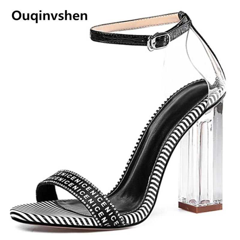 Ouqinvshen Mixed Colors Clear Shoes Buckle Strap Sexy Elegant Rubber Summer Shoes Women 2019 Transparent Peep Toe Woman Sandals
Ouqinvshen Mixed Colors Clear Shoes Buckle Strap Sexy Elegant Rubber Summer Shoes Women 2019 Transparent Peep Toe Woman Sandals