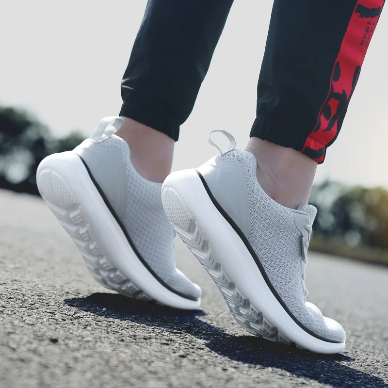 TKN Men Mesh Walking Shoes High Quality Outdoor Sport Sneakers Man 2019 Male Light Breathable Running Sneakers Large Size 1805
TKN Men Mesh Walking Shoes High Quality Outdoor Sport Sneakers Man 2019 Male Light Breathable Running Sneakers Large Size 1805