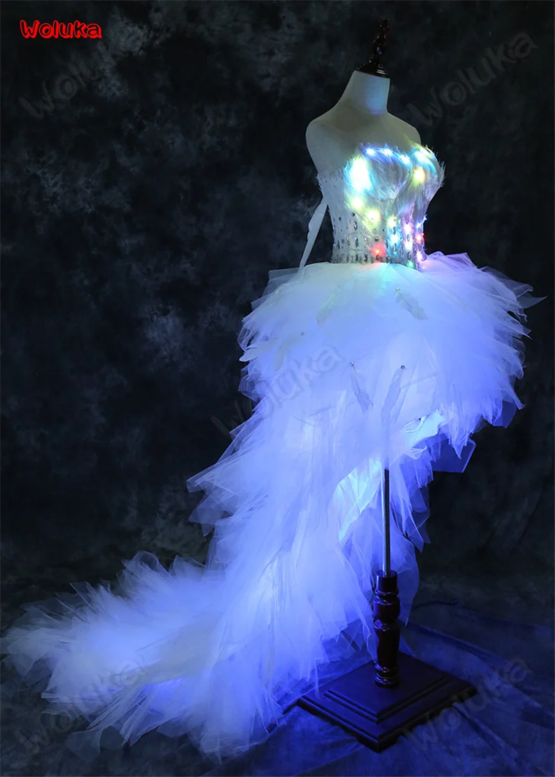 LED luminescent skirt Bride wedding skirt One word trailing fluffy long skirt ballet performance Dress Bar nightclub CD15 T02
LED luminescent skirt Bride wedding skirt One word trailing fluffy long skirt ballet performance Dress Bar nightclub CD15 T02