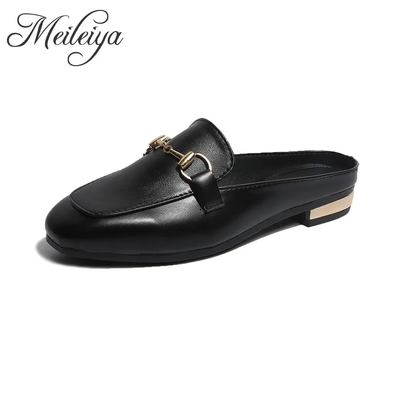 2019 Women's Leather Slippers Comfy Metal Chain Decoration Outside Slip-on Low Heels Designer Mules Shoes Zapatos De Mujer
2019 Women's Leather Slippers Comfy Metal Chain Decoration Outside Slip-on Low Heels Designer Mules Shoes Zapatos De Mujer