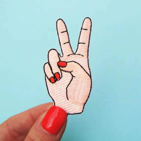 1PCS Peace Hand Iron On Patch Sewing On Embroidered Applique Sewing Patch Clothes Stickers Garment DIY Apparel Accessories
1PCS Peace Hand Iron On Patch Sewing On Embroidered Applique Sewing Patch Clothes Stickers Garment DIY Apparel Accessories