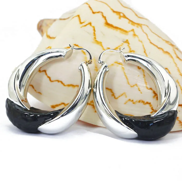 Charms Black Enamel Big Hoop Earrings Fashion Earrings for Brides Glaze Silver Jewelry Earrings Wedding Event EA027
Charms Black Enamel Big Hoop Earrings Fashion Earrings for Brides Glaze Silver Jewelry Earrings Wedding Event EA027
