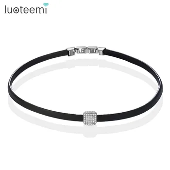LUOTEEMI Brand Elegant Leather Choker Black Necklace Gothic Design Micro Pave Set Cubic Zircon Square Collares Bijoux For Women
LUOTEEMI Brand Elegant Leather Choker Black Necklace Gothic Design Micro Pave Set Cubic Zircon Square Collares Bijoux For Women