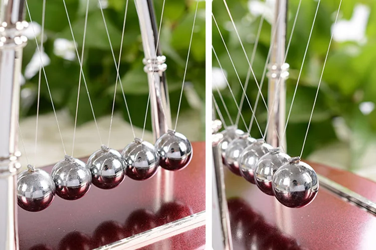 New hot sale Energy conservation model of Newton ball striking physics teaching balance ball metal craft gift.
New hot sale Energy conservation model of Newton ball striking physics teaching balance ball metal craft gift.