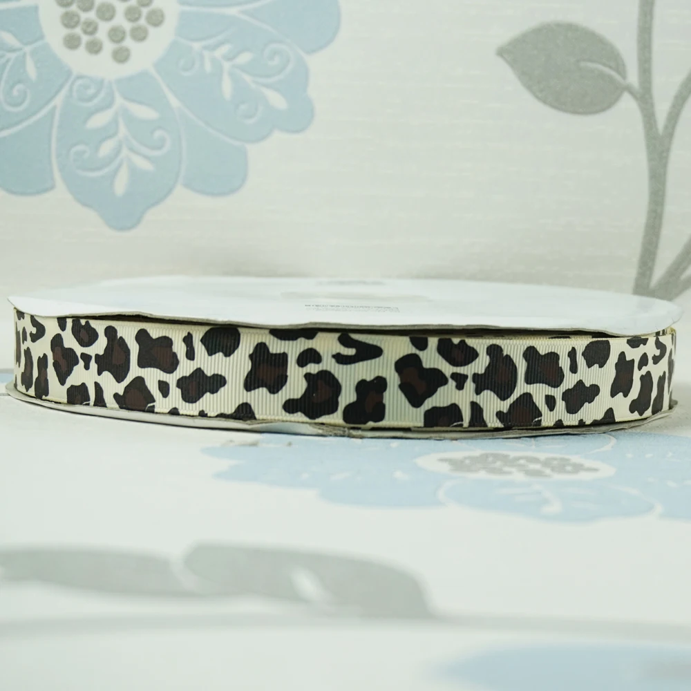 Sales Promotion 7/8" 22mm Cream with Cow Patterns Printed Grosgrain Ribbon DIY Crafts Accessories Gift Wrapping 100Yards
Sales Promotion 7/8" 22mm Cream with Cow Patterns Printed Grosgrain Ribbon DIY Crafts Accessories Gift Wrapping 100Yards