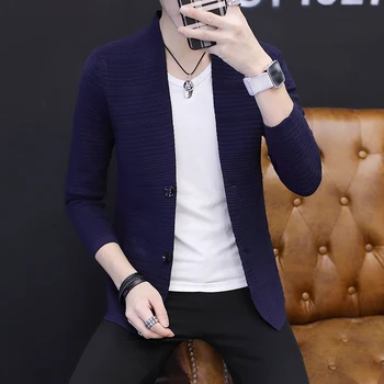 2019 New V-Neck Knit Sweater men Coat Unique Style Slim Comfortable Single Breasted male Sweater Four Color Choices
2019 New V-Neck Knit Sweater men Coat Unique Style Slim Comfortable Single Breasted male Sweater Four Color Choices