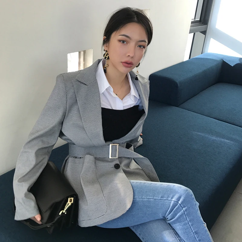 2019 Fashion Bandage Plaid Blazer Women Two Buttons Sashes Jacket Office Ladies Notched Collar Worker Blazer Jackets feminino
2019 Fashion Bandage Plaid Blazer Women Two Buttons Sashes Jacket Office Ladies Notched Collar Worker Blazer Jackets feminino