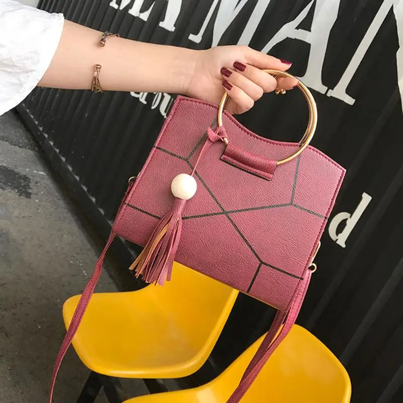 Elegant Women PU Leather Tassel Handbag Crossbody Bag WomenShoulder Messenger Bag Ladies Tote Bag Bolsa
Elegant Women PU Leather Tassel Handbag Crossbody Bag WomenShoulder Messenger Bag Ladies Tote Bag Bolsa