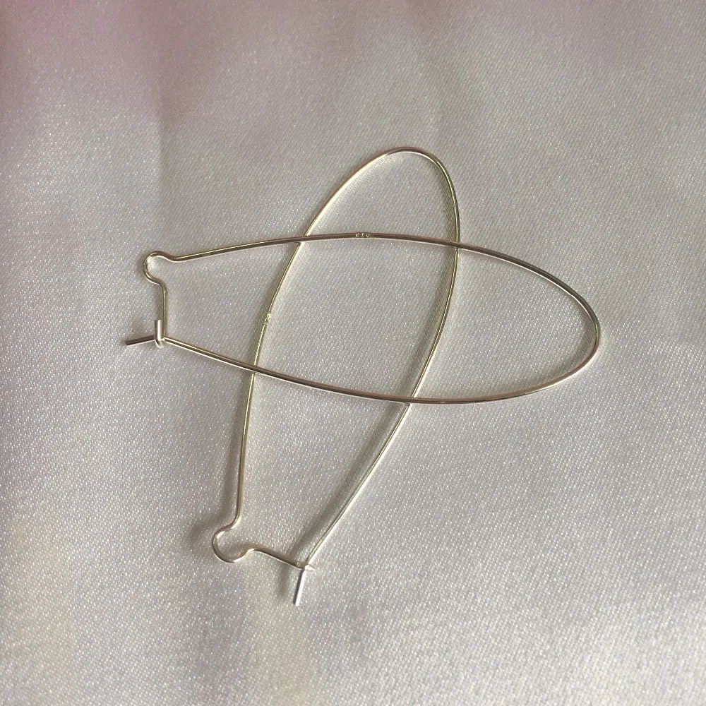 " Fake One Penalty Ten " 38MM 12Pcs=6Pairs S925 Sterling Silver Earring Hoops Ear Clasps Jewelry Findings
" Fake One Penalty Ten " 38MM 12Pcs=6Pairs S925 Sterling Silver Earring Hoops Ear Clasps Jewelry Findings