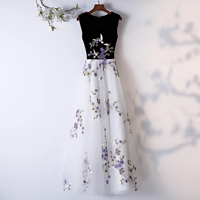 Elegant Long Evening Dress Robe De Soiree Navy Illusion Embroidery Prom Party Dresses Real Photo 2019 Vestido De Festa
Elegant Long Evening Dress Robe De Soiree Navy Illusion Embroidery Prom Party Dresses Real Photo 2019 Vestido De Festa