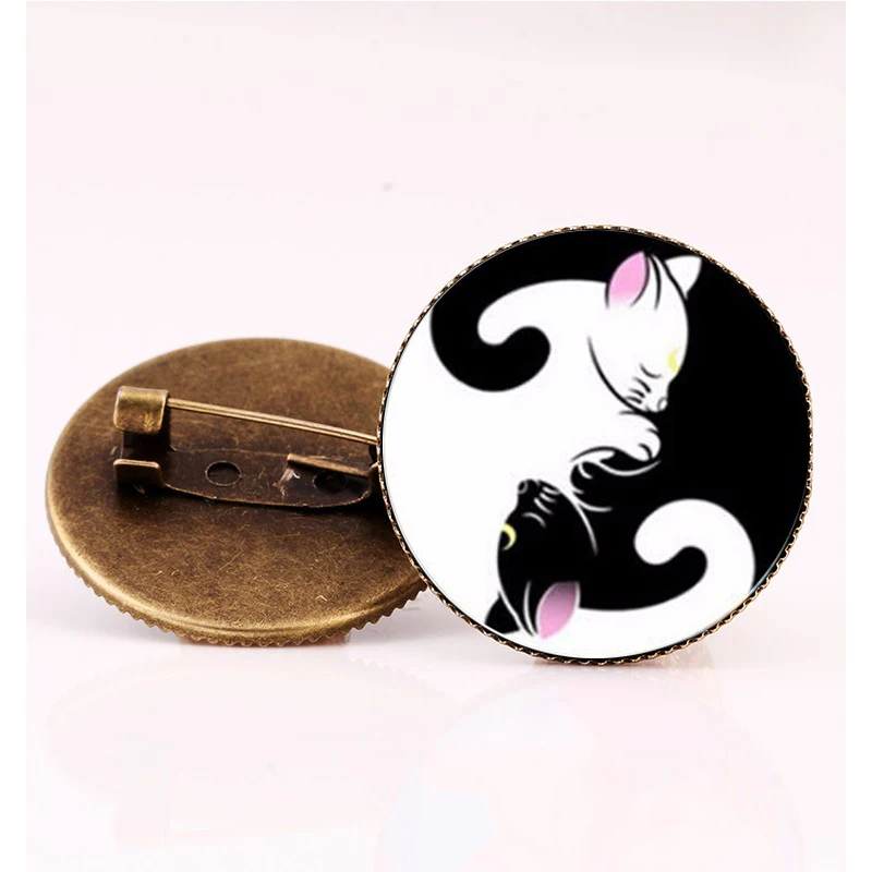 SUTEYI 2018 Cute Cat Women Brooches Fashion Animal Cat Picture Round Glass Charms Pins Brooch Jewelry Lovely Pet Lovers Gift
SUTEYI 2018 Cute Cat Women Brooches Fashion Animal Cat Picture Round Glass Charms Pins Brooch Jewelry Lovely Pet Lovers Gift