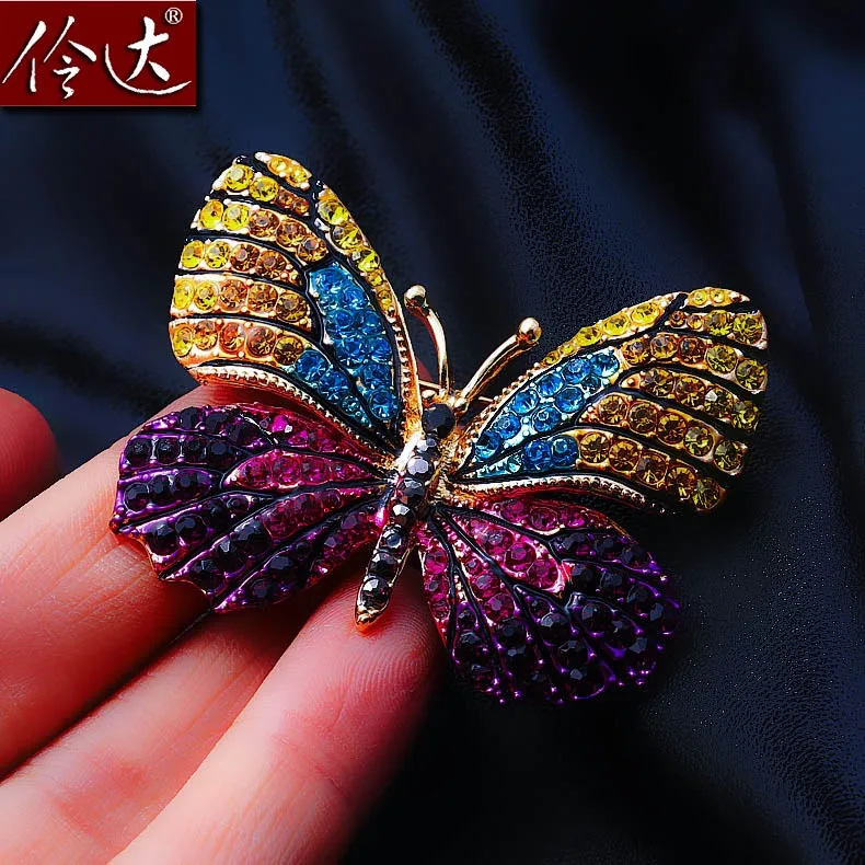 Fashion ladies temperament Rhinestone Butterfly Brooch Brooch Pin Linda Dielian Europe retro jewelry
Fashion ladies temperament Rhinestone Butterfly Brooch Brooch Pin Linda Dielian Europe retro jewelry