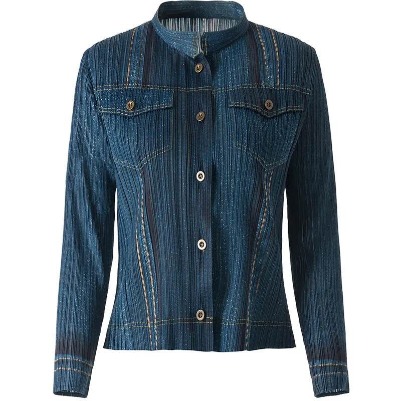 Europe and the United States 2019 classic British style women's Denim shirts fashion shirts long sleeved shirts MIYAKE
Europe and the United States 2019 classic British style women's Denim shirts fashion shirts long sleeved shirts MIYAKE