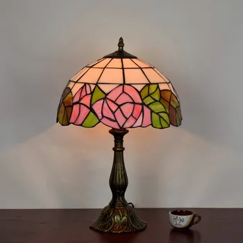 European rose bedroom bedhead retro desk lamp Tiffany art glass shop American table lamp
European rose bedroom bedhead retro desk lamp Tiffany art glass shop American table lamp