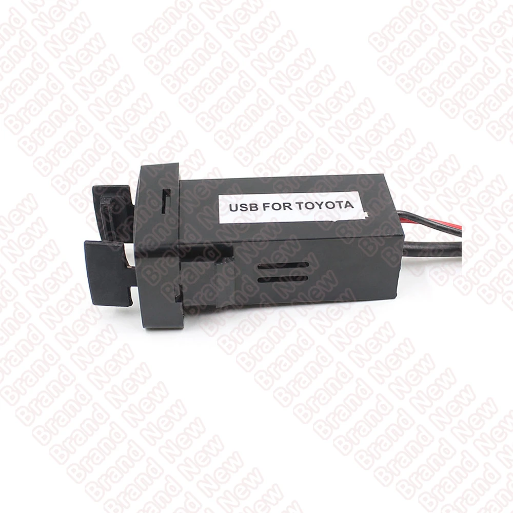 Автомобильное зарядное устройство 3.1A с двумя usb-портами для мобильного телефона
