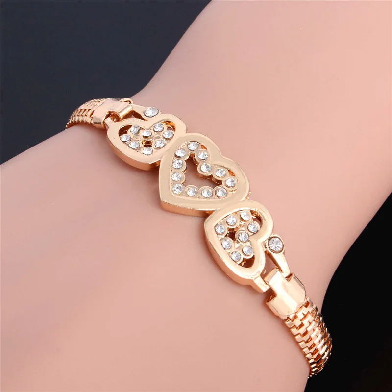 H:HYDE Romantic Heart Charm Bracelet for women Gold Color Austrian Crystal Hollow Charm Bracelets Bangles Luxury Jewlery
H:HYDE Romantic Heart Charm Bracelet for women Gold Color Austrian Crystal Hollow Charm Bracelets Bangles Luxury Jewlery