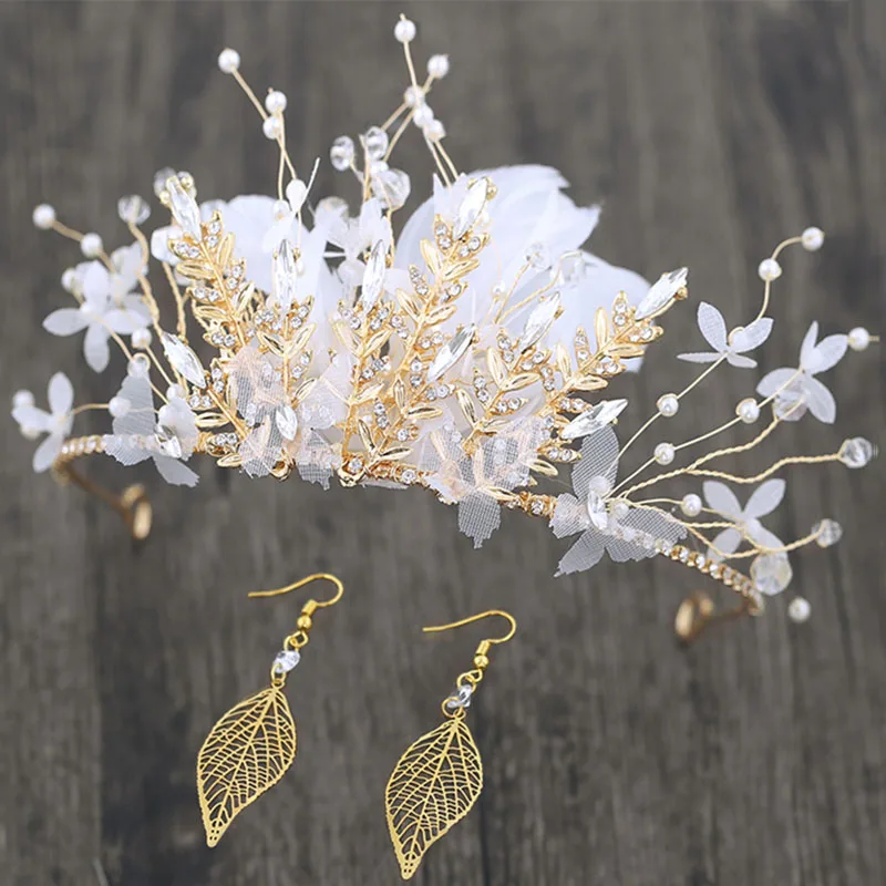 2019 new Bride crown tiara three-piece super fairy wedding atmosphere Korean wedding dress Mori girl fairy hair hoop
2019 new Bride crown tiara three-piece super fairy wedding atmosphere Korean wedding dress Mori girl fairy hair hoop