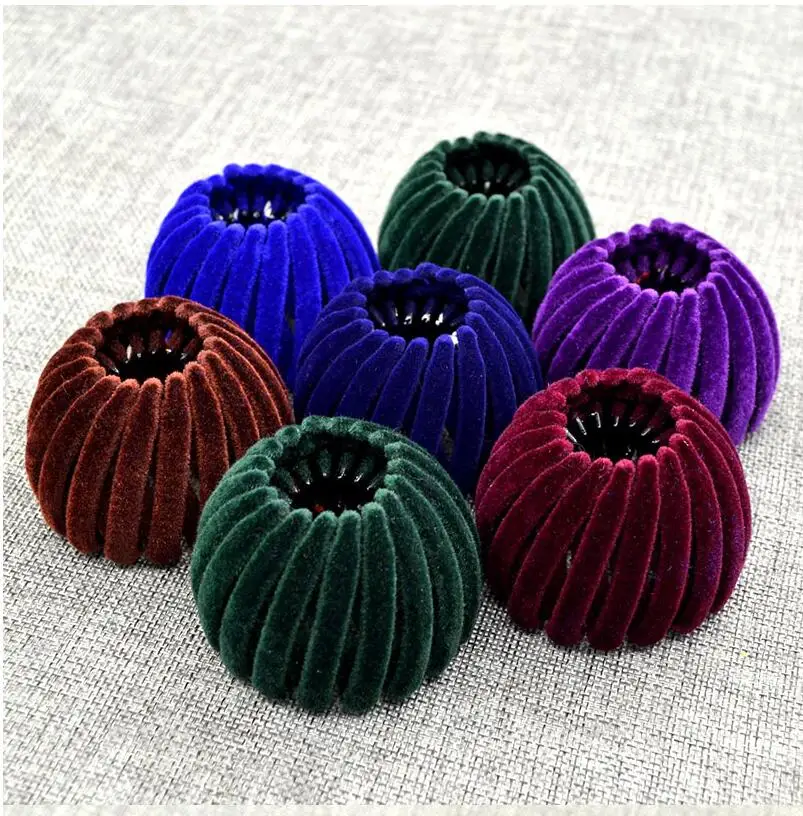 Hot Sale 1 PC New Colorful Velvet Nest Bun Maker Hair Clip Bud Head Bezel Ball For Women Girl Curler Roller Hair Accessories
Hot Sale 1 PC New Colorful Velvet Nest Bun Maker Hair Clip Bud Head Bezel Ball For Women Girl Curler Roller Hair Accessories