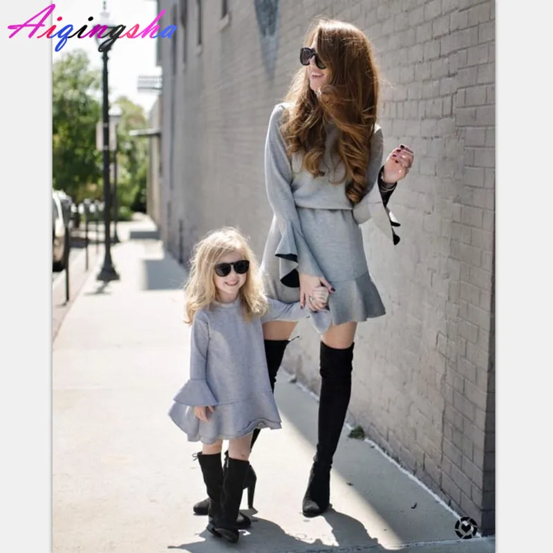 Mother Daughter Dresses 2018 Winter Family Matching Outfits Family Clothing Christmas Pjs Pajamas Mommy and Me Dresses Clothes
Mother Daughter Dresses 2018 Winter Family Matching Outfits Family Clothing Christmas Pjs Pajamas Mommy and Me Dresses Clothes