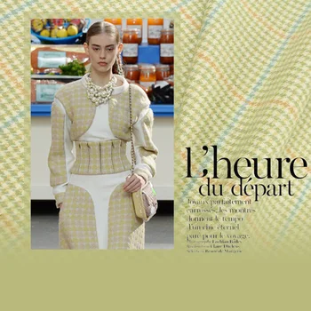 Fresh elegant light green small check soft wool cloth autumn and winter overcoat fabric 500grams per metre
Fresh elegant light green small check soft wool cloth autumn and winter overcoat fabric 500grams per metre