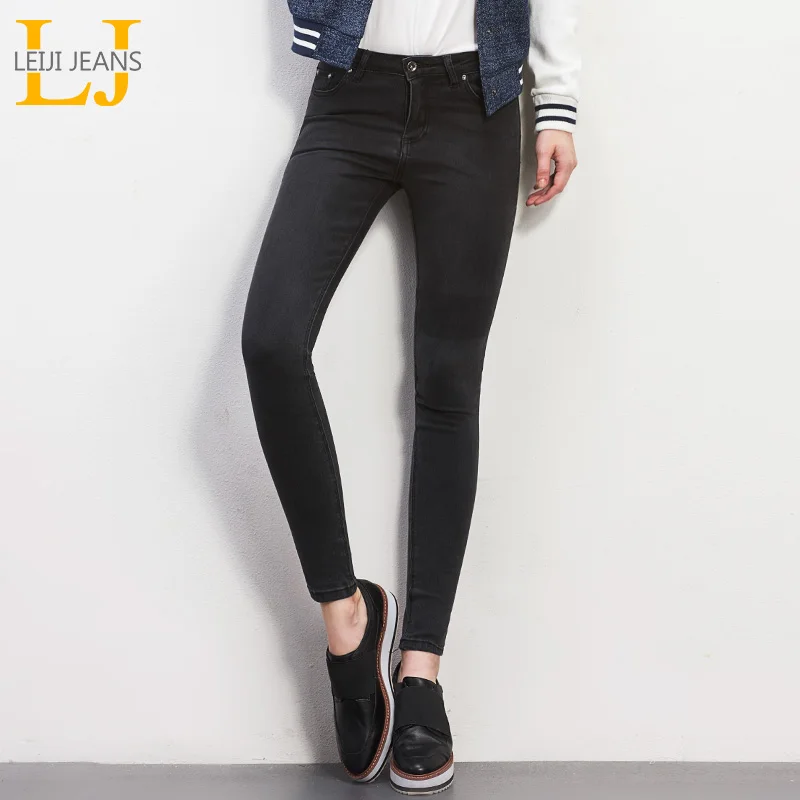 LEIJJEANS Hot Sale Summer Plus Size Simple Match Solid Color Mid Waist Full Length Casual Skinny Pencil Stretch Well Jeans
LEIJJEANS Hot Sale Summer Plus Size Simple Match Solid Color Mid Waist Full Length Casual Skinny Pencil Stretch Well Jeans