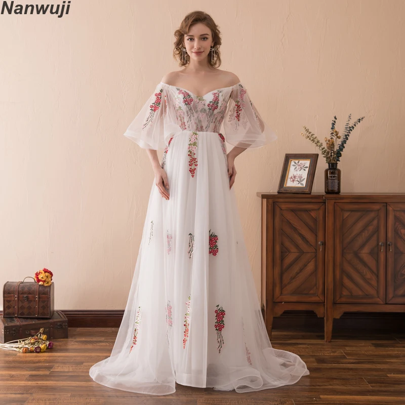 2017 Nanwuji V-neck Sleeveless Puff Sleeve Colourful Wedding dress And Bridal dress Red Wedding Dress
2017 Nanwuji V-neck Sleeveless Puff Sleeve Colourful Wedding dress And Bridal dress Red Wedding Dress