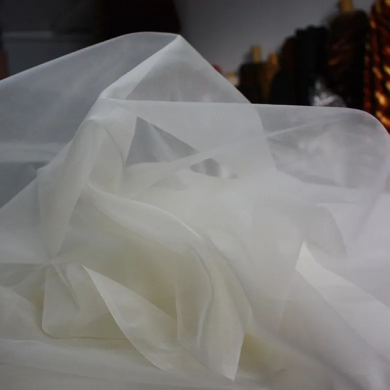 5.5 mm Silk Organza 100% mulberry silk Fabric 140cm 108 cm width Off white color 35 gsm 10 meters small wholesale
5.5 mm Silk Organza 100% mulberry silk Fabric 140cm 108 cm width Off white color 35 gsm 10 meters small wholesale
