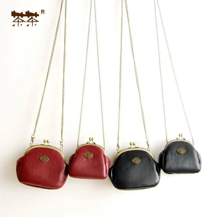 Princess sweet lolita bag Original port retro satchel Vintage ancient Bag Mini autumn and winter Joker gold bag women CC136
Princess sweet lolita bag Original port retro satchel Vintage ancient Bag Mini autumn and winter Joker gold bag women CC136