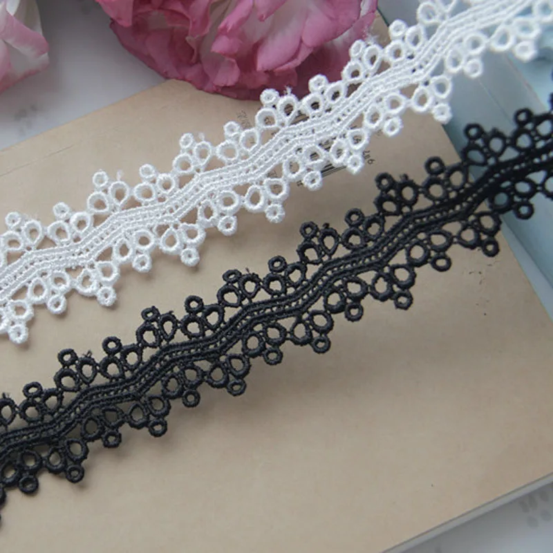 15Yards 3cm White Black Polyester Embroidered Lace Ribbon Applique Handmade DIY Sewing Craft Lace Trim Decoration
15Yards 3cm White Black Polyester Embroidered Lace Ribbon Applique Handmade DIY Sewing Craft Lace Trim Decoration