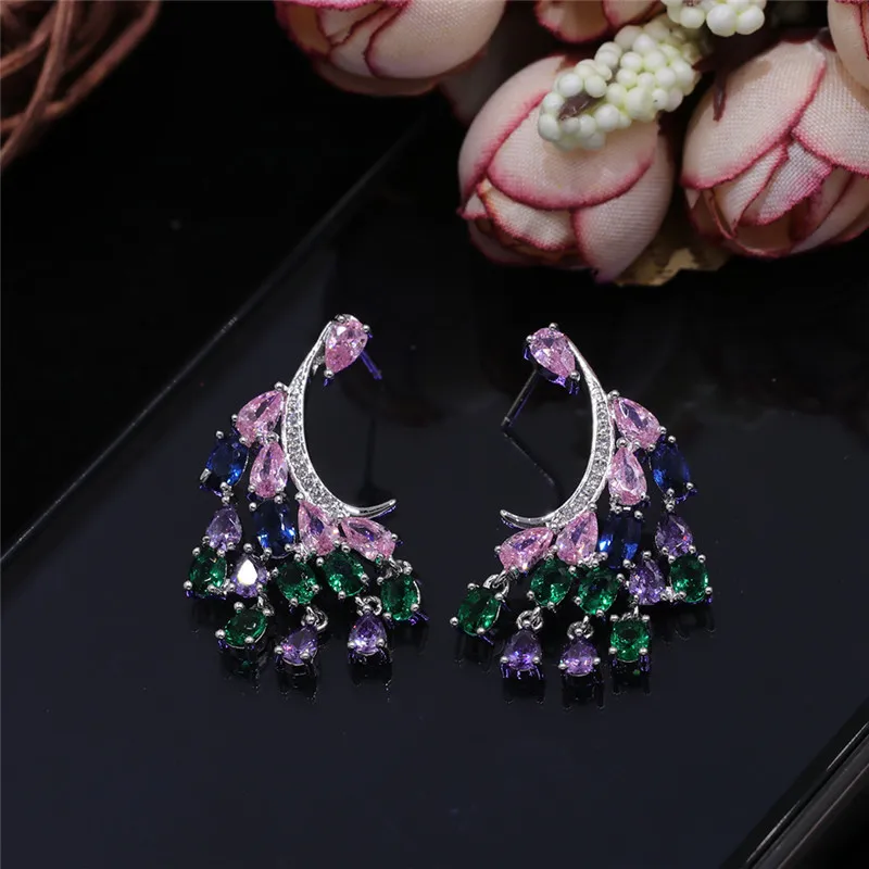 AOTEMAN New Colorful Cubic Zirconia Drop Earrings Fashion Engagement Wedding Party Pendant Nightclub CZ Statment Earring 
AOTEMAN New Colorful Cubic Zirconia Drop Earrings Fashion Engagement Wedding Party Pendant Nightclub CZ Statment Earring