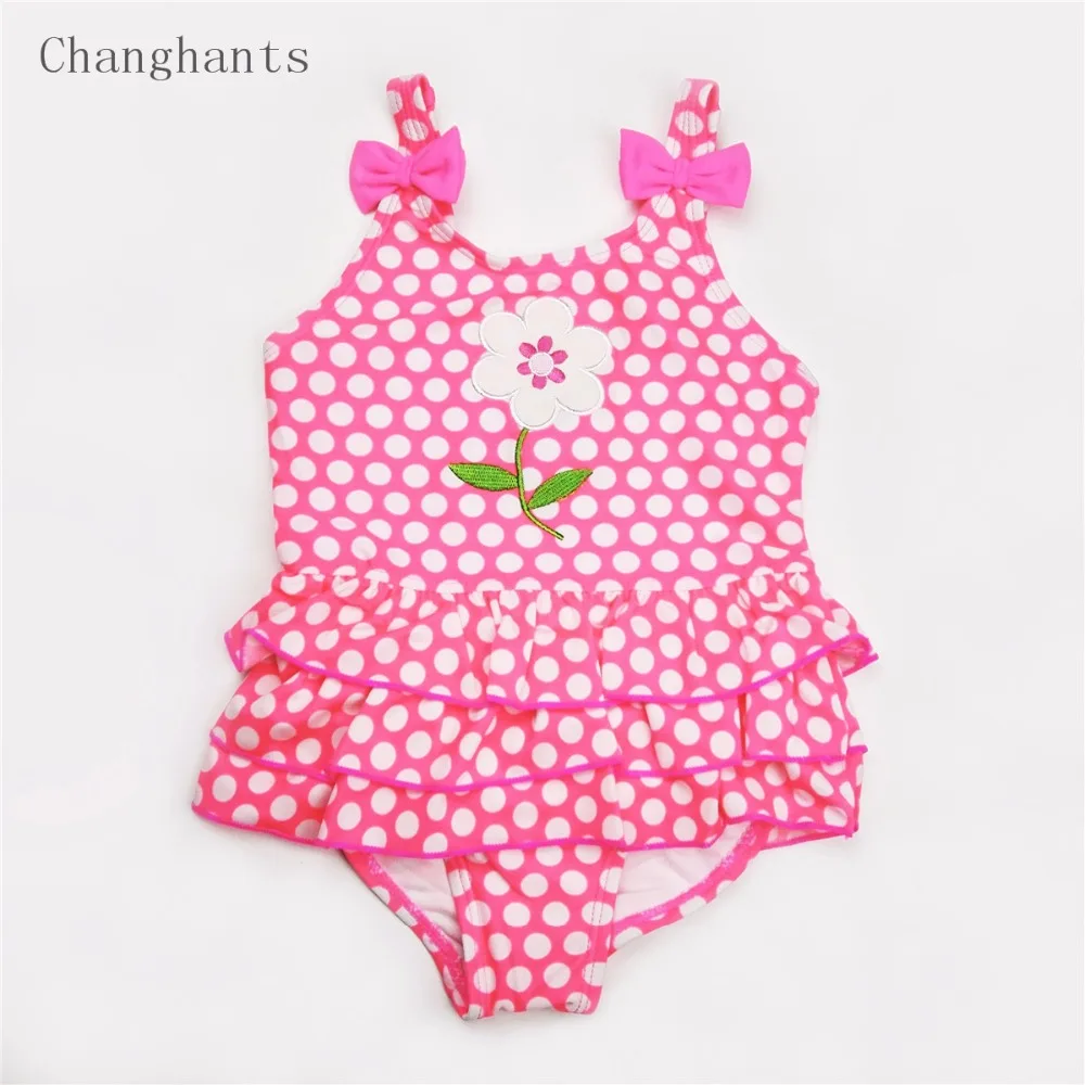 Little girl swimwear one piece style pink/orange & withe dots & flower pattern fit 2-6 years old little girl
Little girl swimwear one piece style pink/orange & withe dots & flower pattern fit 2-6 years old little girl