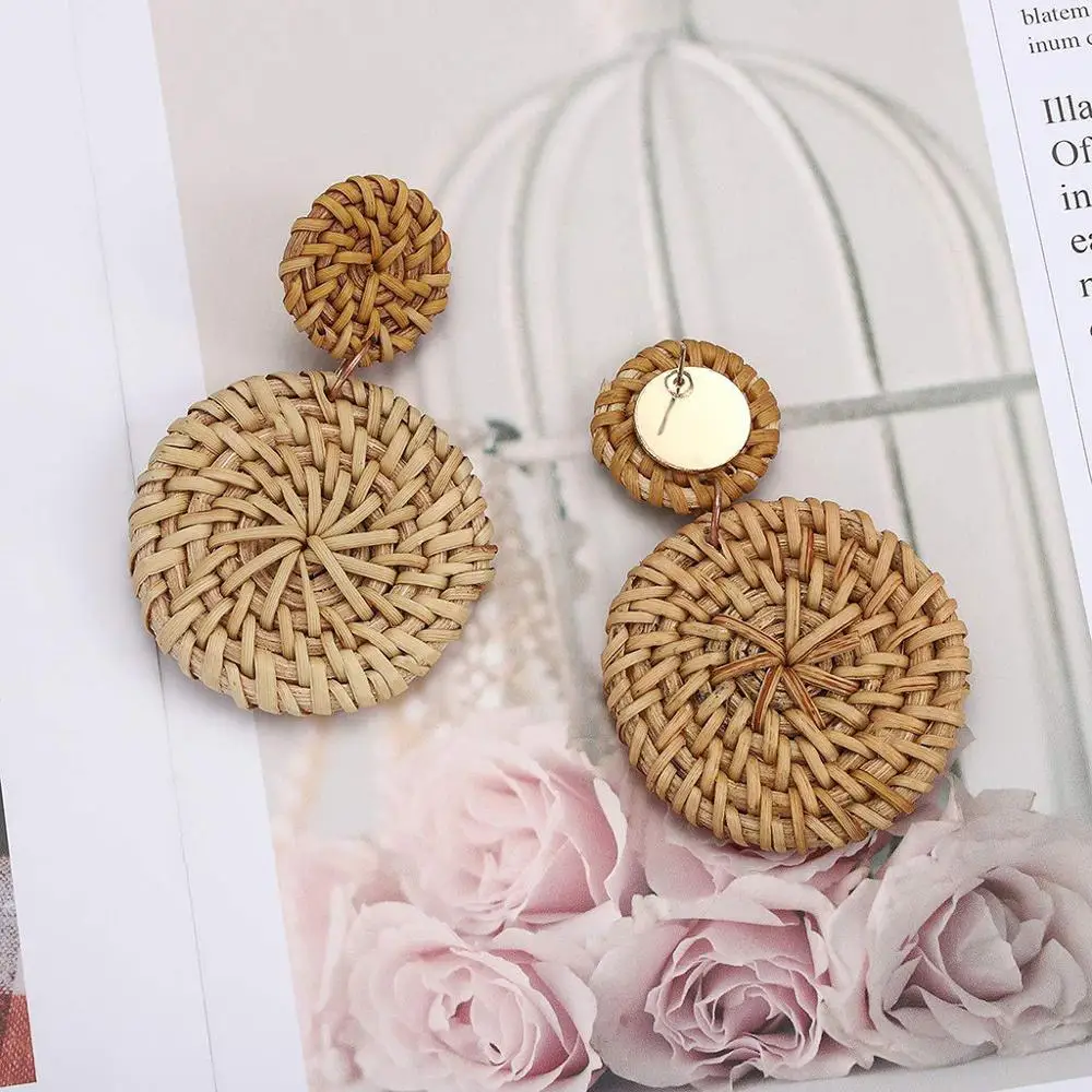 Bohemian Style Earrings Wood Bamboo Weaving Straw Double Disc Earrings Rattan Pendant Declaration Earrings Jewelry bohemio Gift
Bohemian Style Earrings Wood Bamboo Weaving Straw Double Disc Earrings Rattan Pendant Declaration Earrings Jewelry bohemio Gift