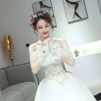 Women Bridal Wedding Mesh Short Gloves Red Cherry Beaded Rhinestone Flower Bow Flared Full Finger Wrist Mittens Party Costume
Women Bridal Wedding Mesh Short Gloves Red Cherry Beaded Rhinestone Flower Bow Flared Full Finger Wrist Mittens Party Costume