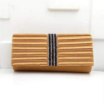 Fashion Small Women Clutches Silk Women Evening Bag 2018 Female Daily Clutch Red Wedding Party Delicate Lady Evening Clutches
Fashion Small Women Clutches Silk Women Evening Bag 2018 Female Daily Clutch Red Wedding Party Delicate Lady Evening Clutches