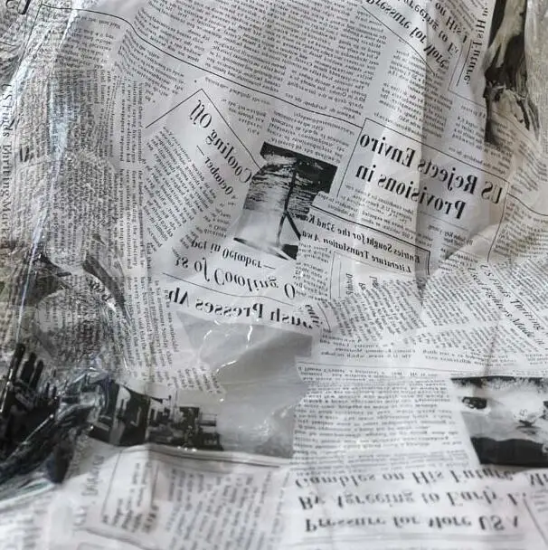 142cm Creative fashion English newspaper printed transparent TPU waterproof windbreaker PVC wrapped fabric Street pattern C187
142cm Creative fashion English newspaper printed transparent TPU waterproof windbreaker PVC wrapped fabric Street pattern C187