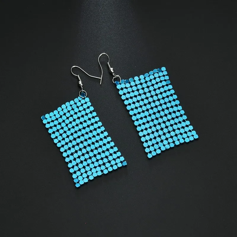 2018 New Women Metal Long Earrings Fashion Jewelry Sequins Drop Earrings Geometric Round Shiny Dangle Hook Earring
2018 New Women Metal Long Earrings Fashion Jewelry Sequins Drop Earrings Geometric Round Shiny Dangle Hook Earring