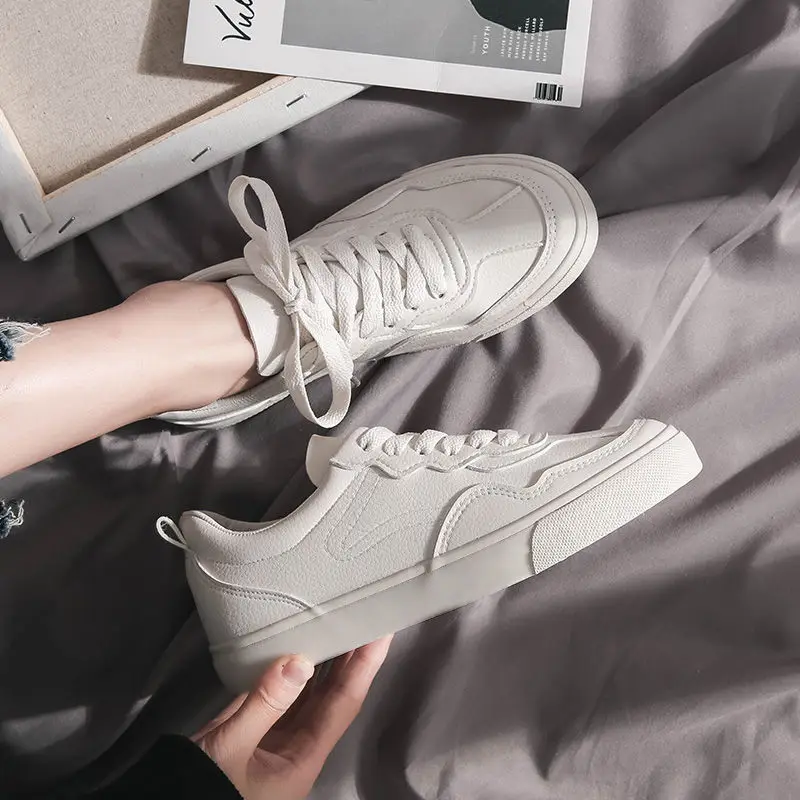Small white female spring wild port wind Korean sports chicstudents retro casual shoes
Small white female spring wild port wind Korean sports chicstudents retro casual shoes