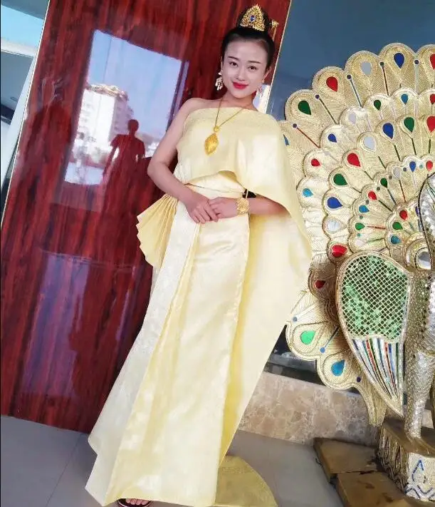 Dai ethnic clothing Woman Traditional Thailand dress Thai dresses Wedding dress
Dai ethnic clothing Woman Traditional Thailand dress Thai dresses Wedding dress